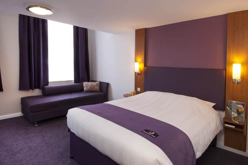 Premier Inn Dover East Стая снимка