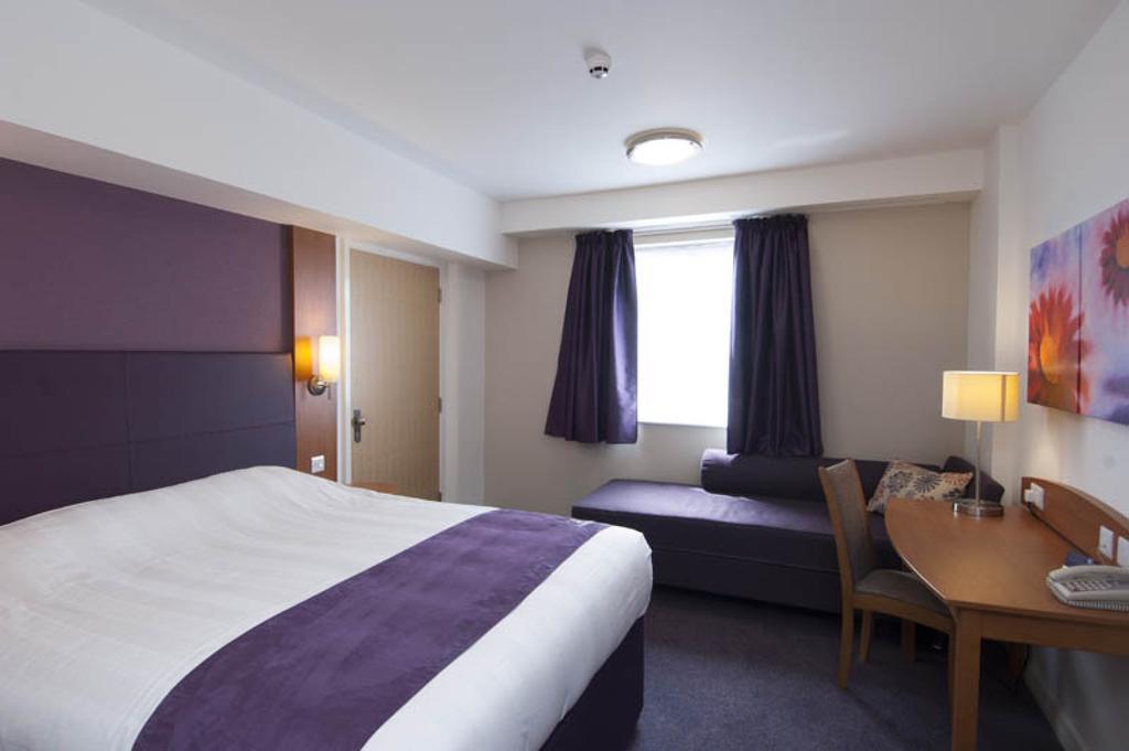 Premier Inn Dover East Стая снимка