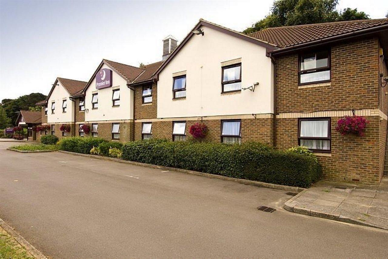 Premier Inn Dover East Екстериор снимка